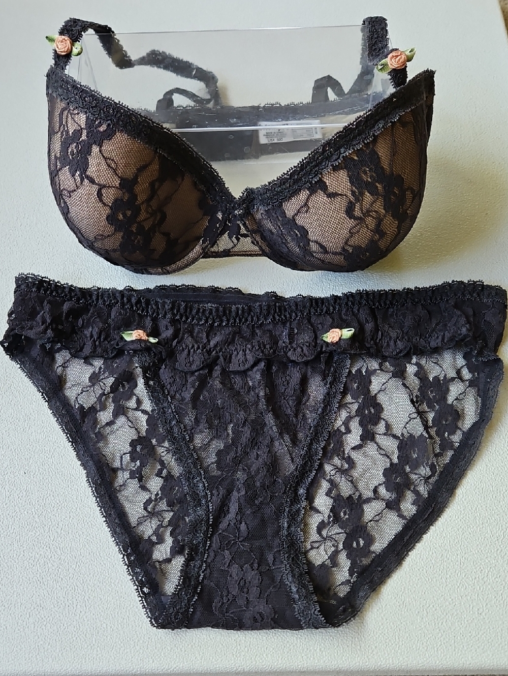 B. Tempted Lace Underwire Bra & Lace Bikini Panty Set CharcoalGrey